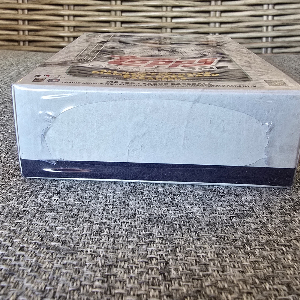 Topps Series One Baseball Cards - Picture 2 of 5